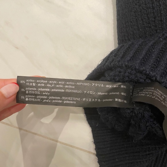 Zara Oversized V-neck Sweater - Picture 4 of 4